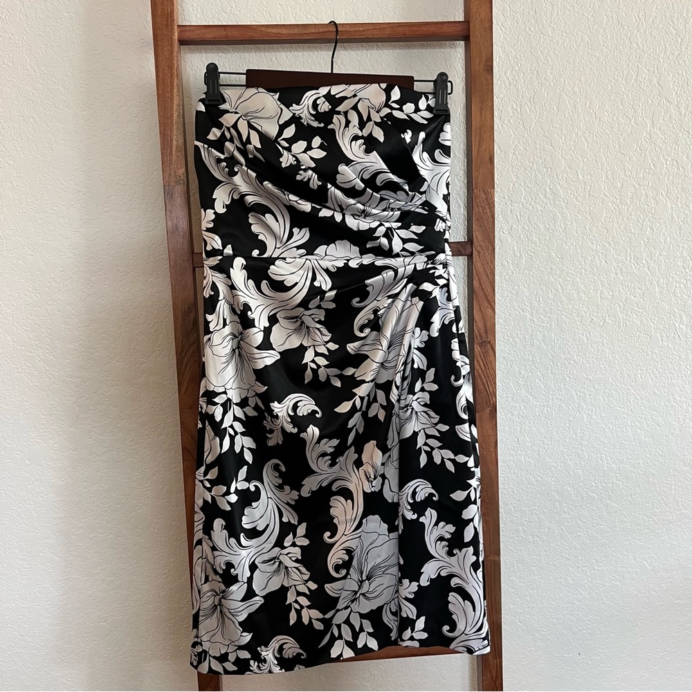 White House Black Market Strapless Cocktail Dress Size 4